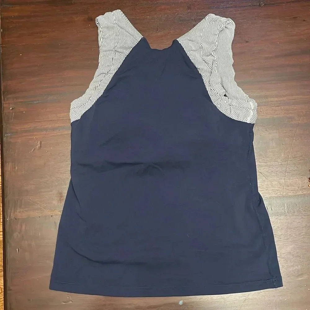 Zobha blue and white athletic tank with built in bra size 6